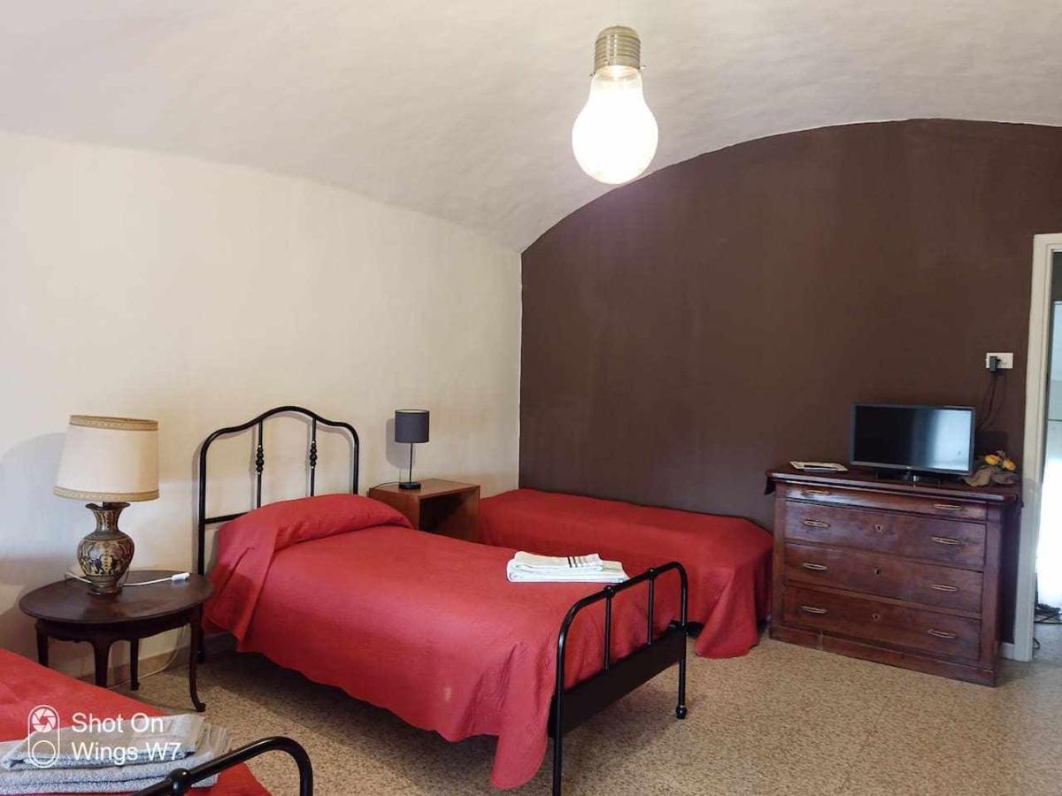 Beb Infamiglia Bed & Breakfast Cascinette Eksteriør bilde
