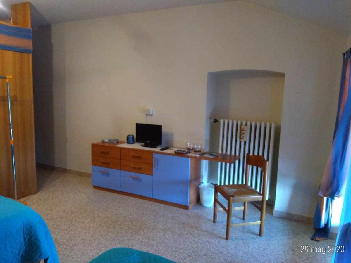 Beb Infamiglia Bed & Breakfast Cascinette Eksteriør bilde