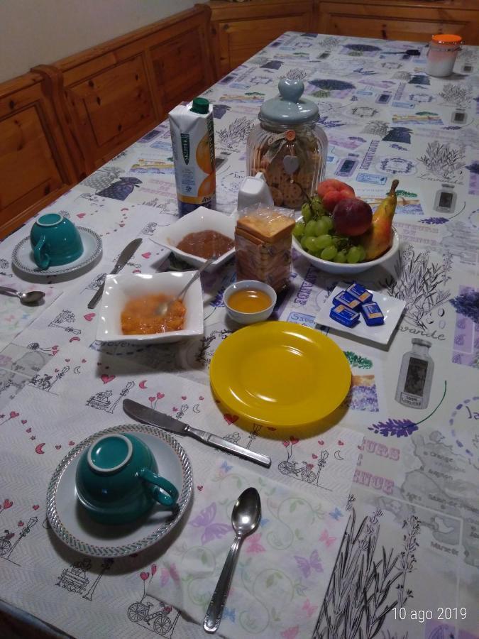 Beb Infamiglia Bed & Breakfast Cascinette Eksteriør bilde